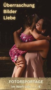 Gutschein Mutter schwanger hält Kind